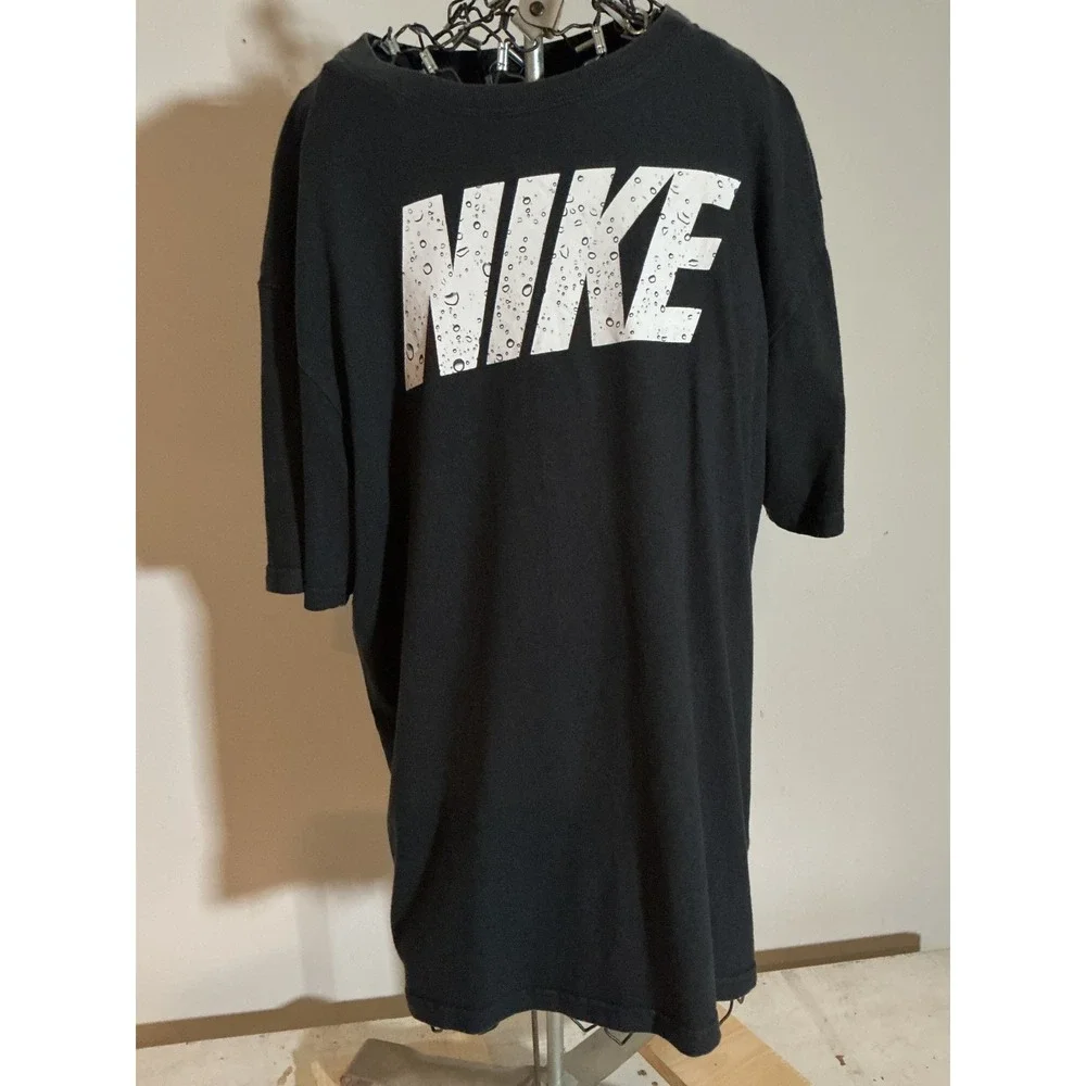 Nike graphic shirts